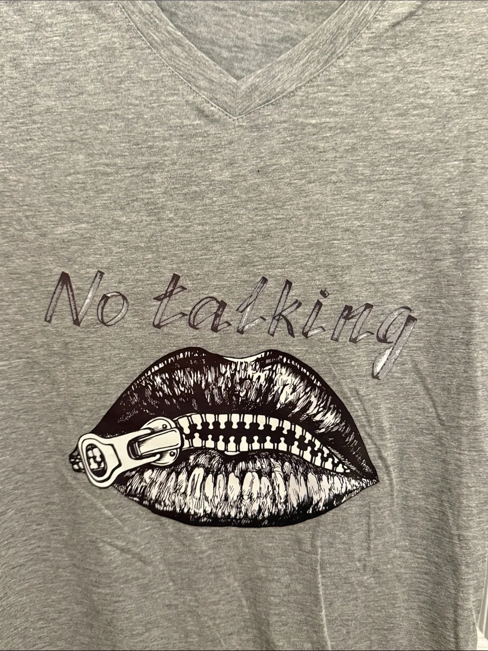 Reserved Grey V-Neck Tee with Zipper Lip Graphic - Picture 3 of 4